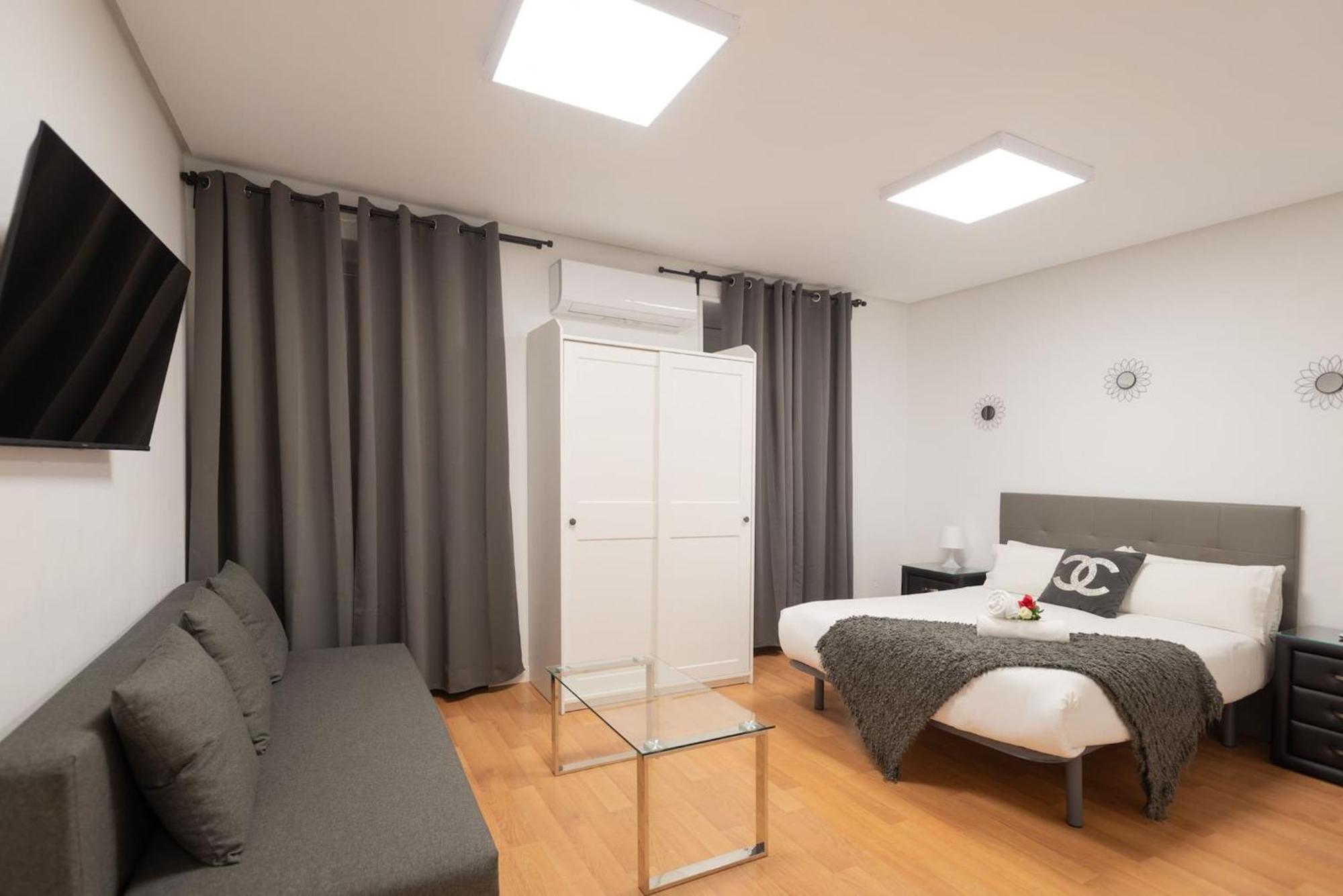 Apartamentos Day Madrid Santo Domingo Centro Gran Via Sol Malasana Exterior photo